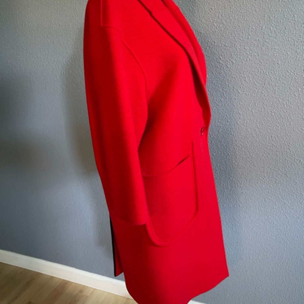 Stylish Red Coat - Picture 4 of 10